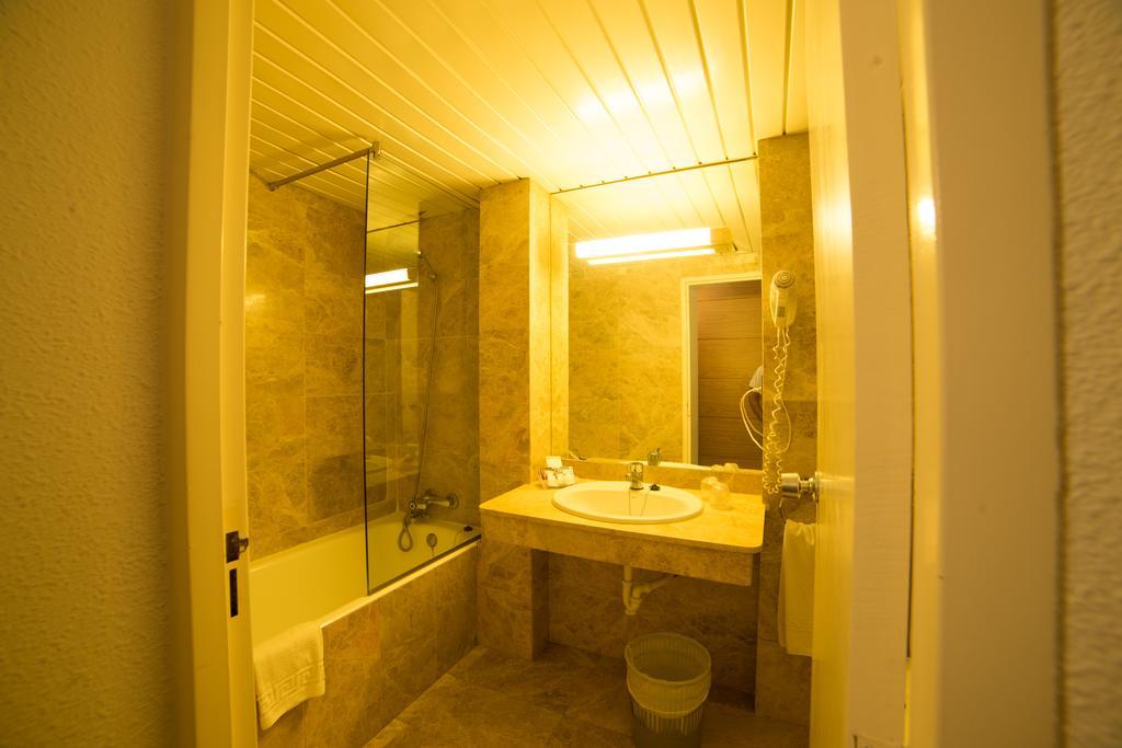 Alp Hotel Masella Esterno foto