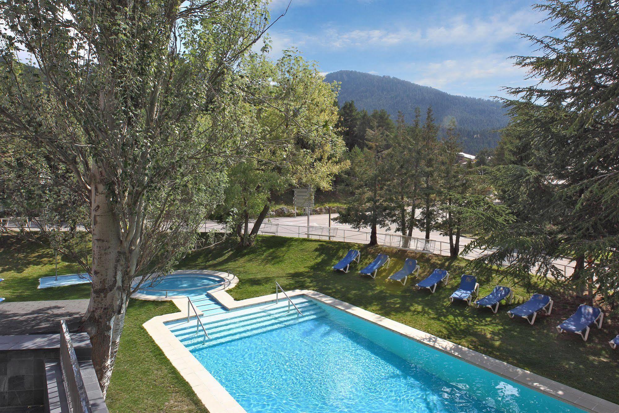 Alp Hotel Masella Esterno foto